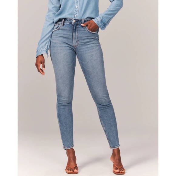Abercrombie & Fitch Denim - Abercrombie & Fitch • Curve Love High Rise 25/0S